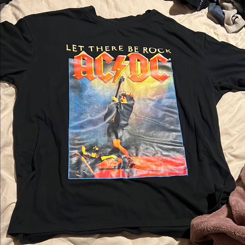 AC/DC Black Graphic Tee - Short Sleeve